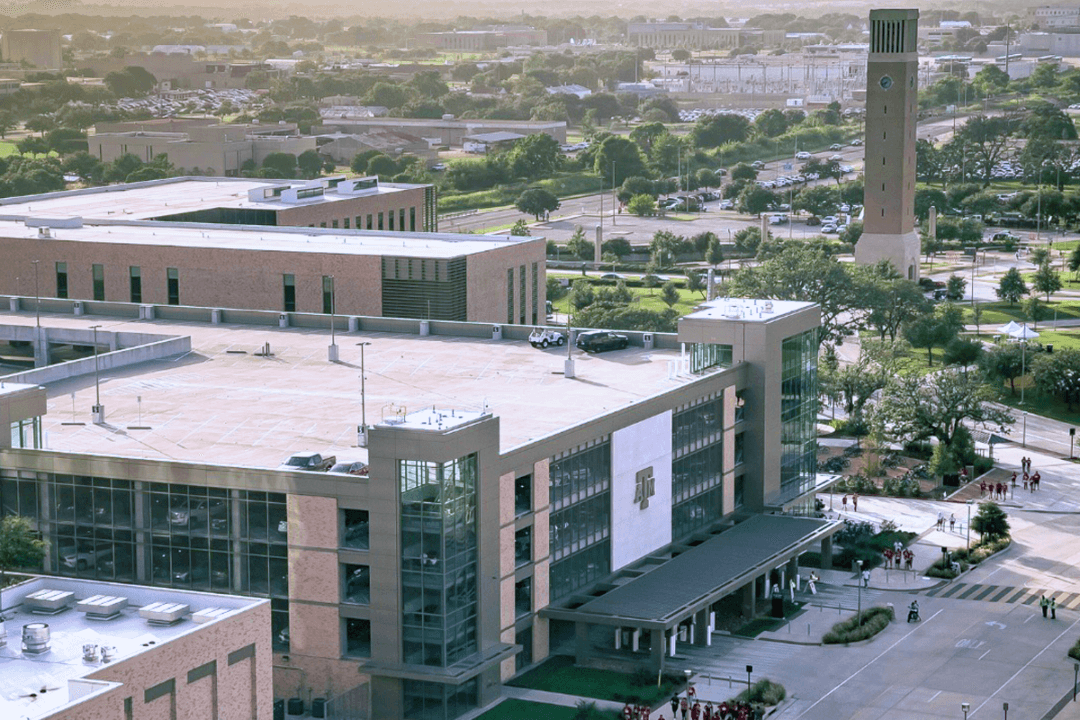 Aerial view of Gene Stallings Blvd. Garage on campus